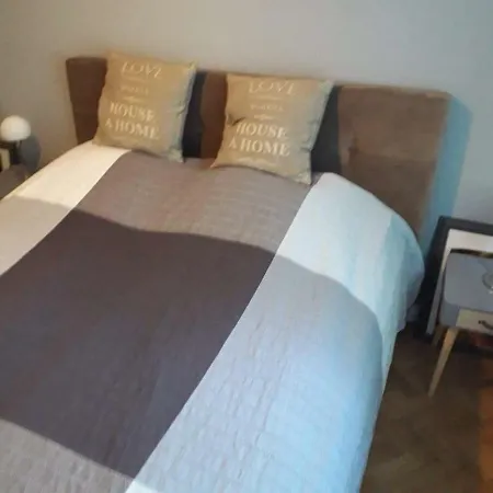 Apartament Orla *